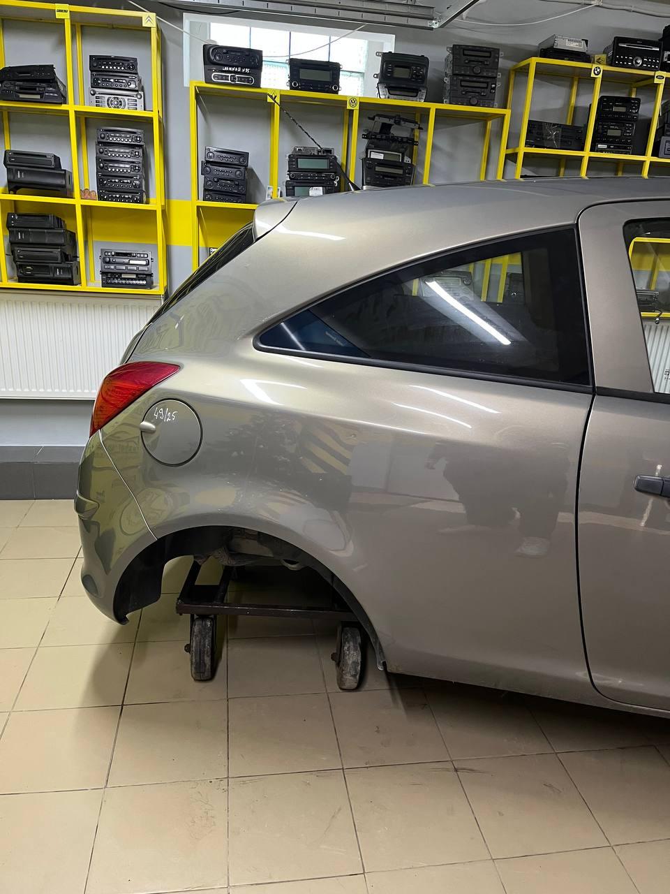 Лючок топливного бака EPOZKQ Opel Corsa - Фото 2