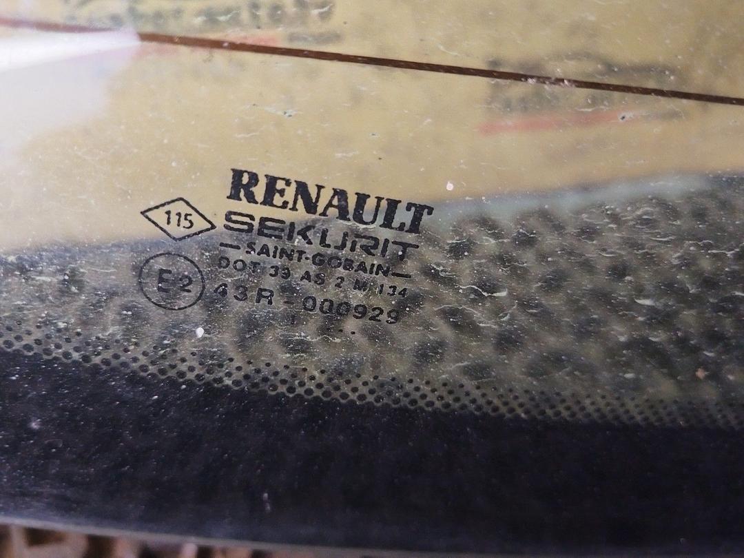 Стекло заднее 7E3RHR Renault Laguna купить