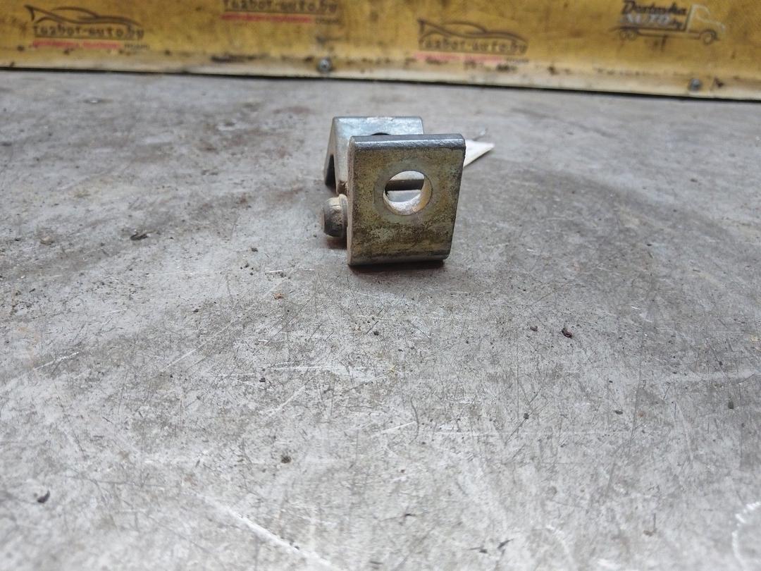 Петля двери задней правой HM4G97 Skoda Fabia undefined