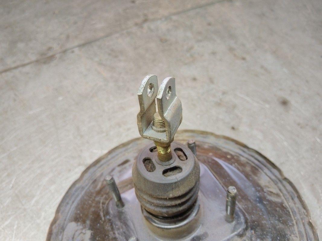 Вакуумный усилитель тормозов 090F20 Kia Carnival купить с доставкой