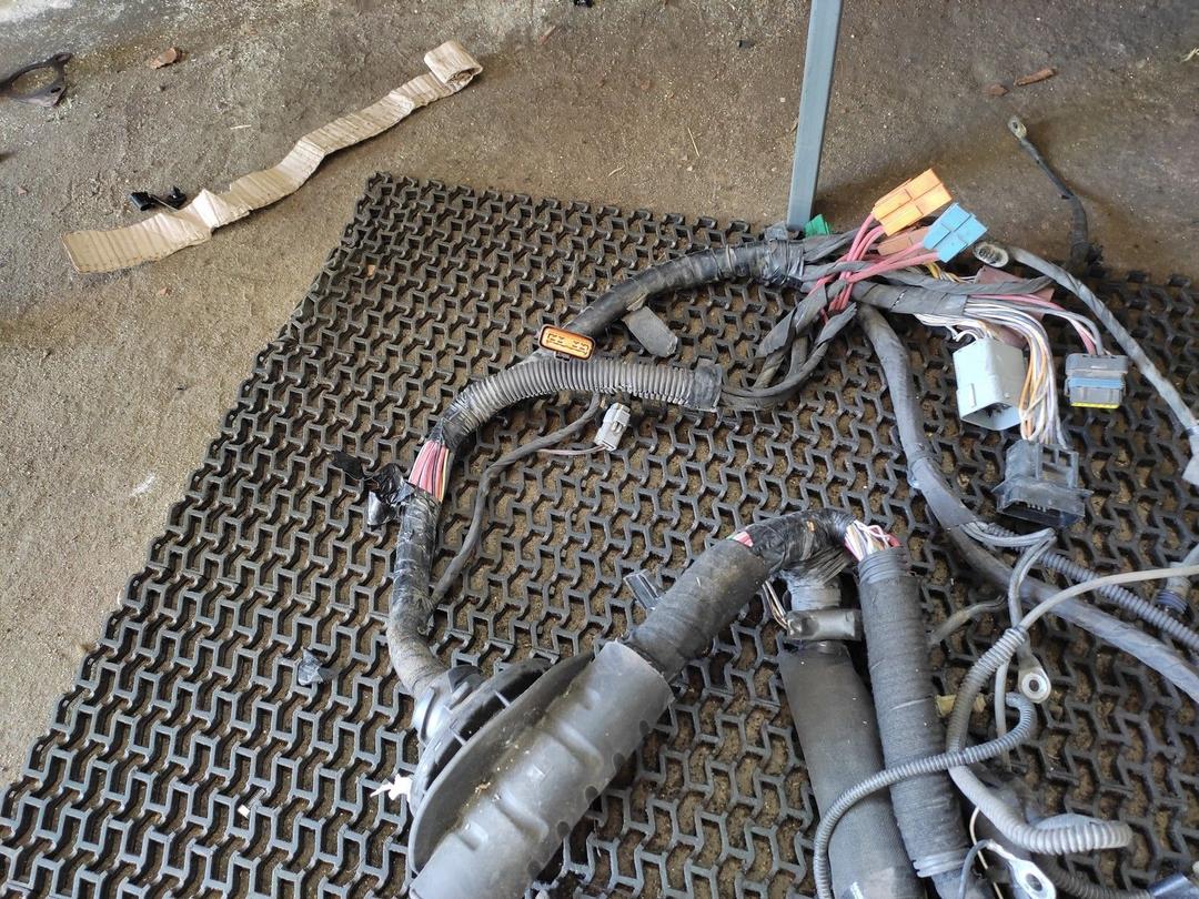 Проводка YWN8E0 Renault Laguna купить с доставкой