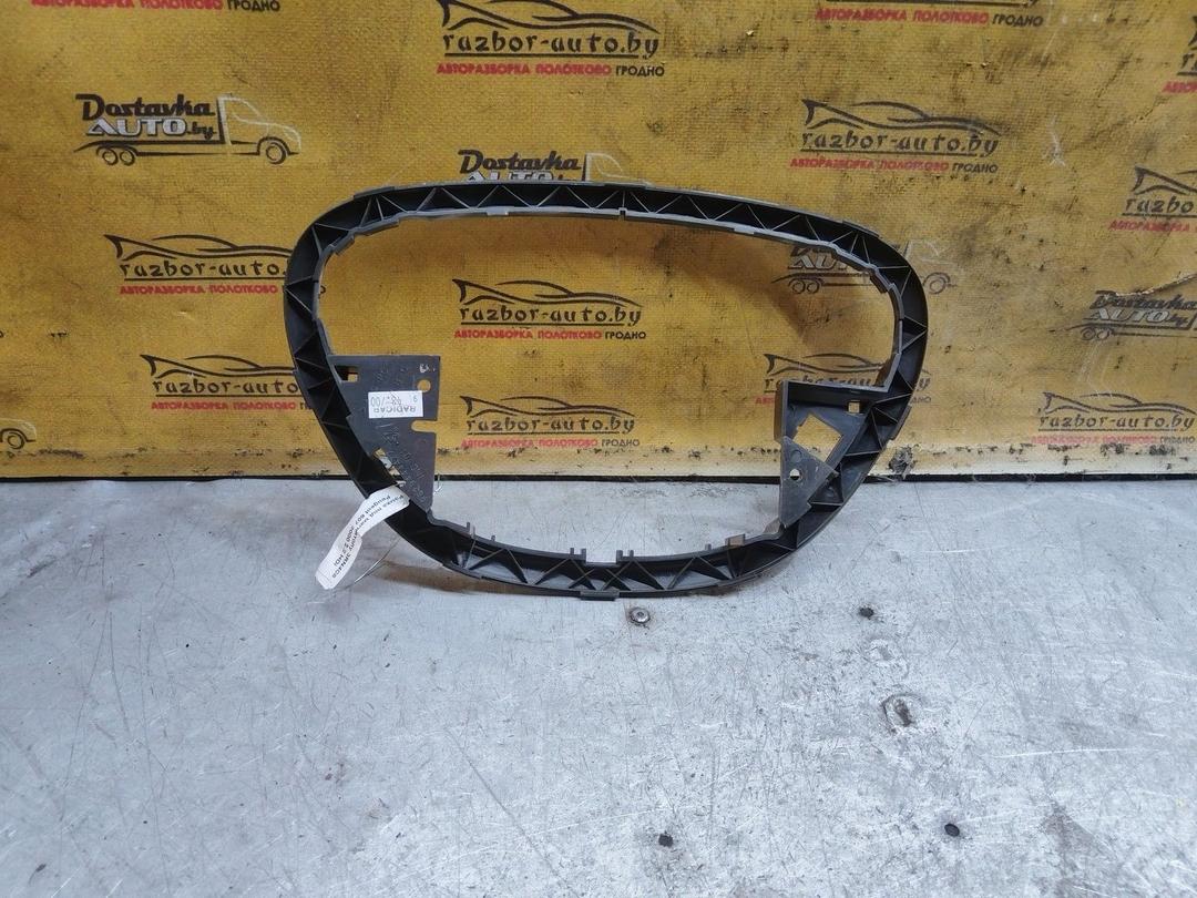 Рамка под магнитолу 3RN4C8 Peugeot 607 купить в магазине запчастей бу