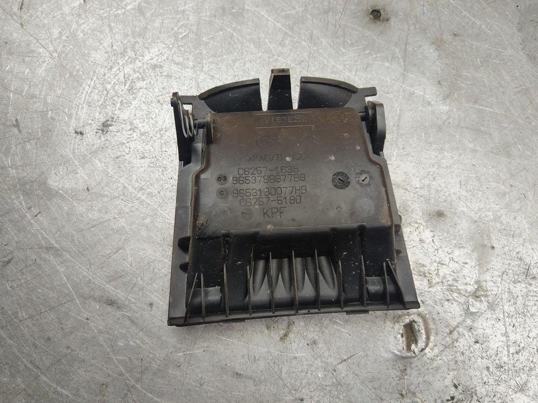 Пепельница UWW50I Citroen C4 - Фото 2