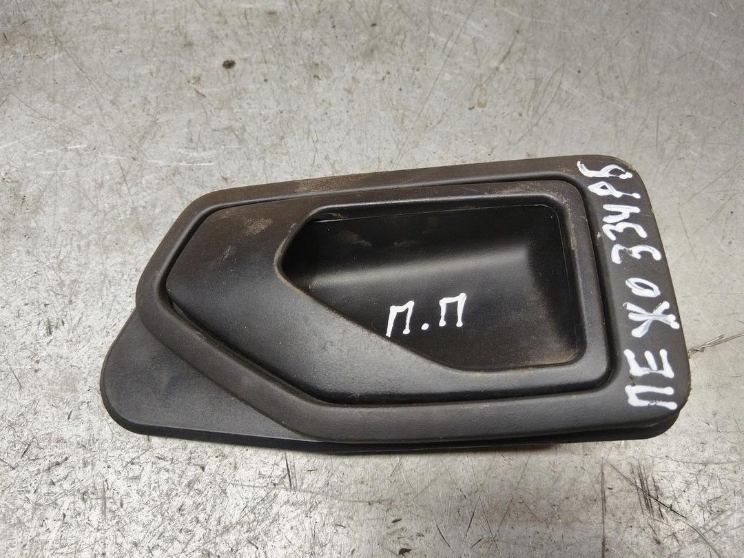 Ручка внутренняя передняя правая T9O3AB Peugeot 306 - Фото 1