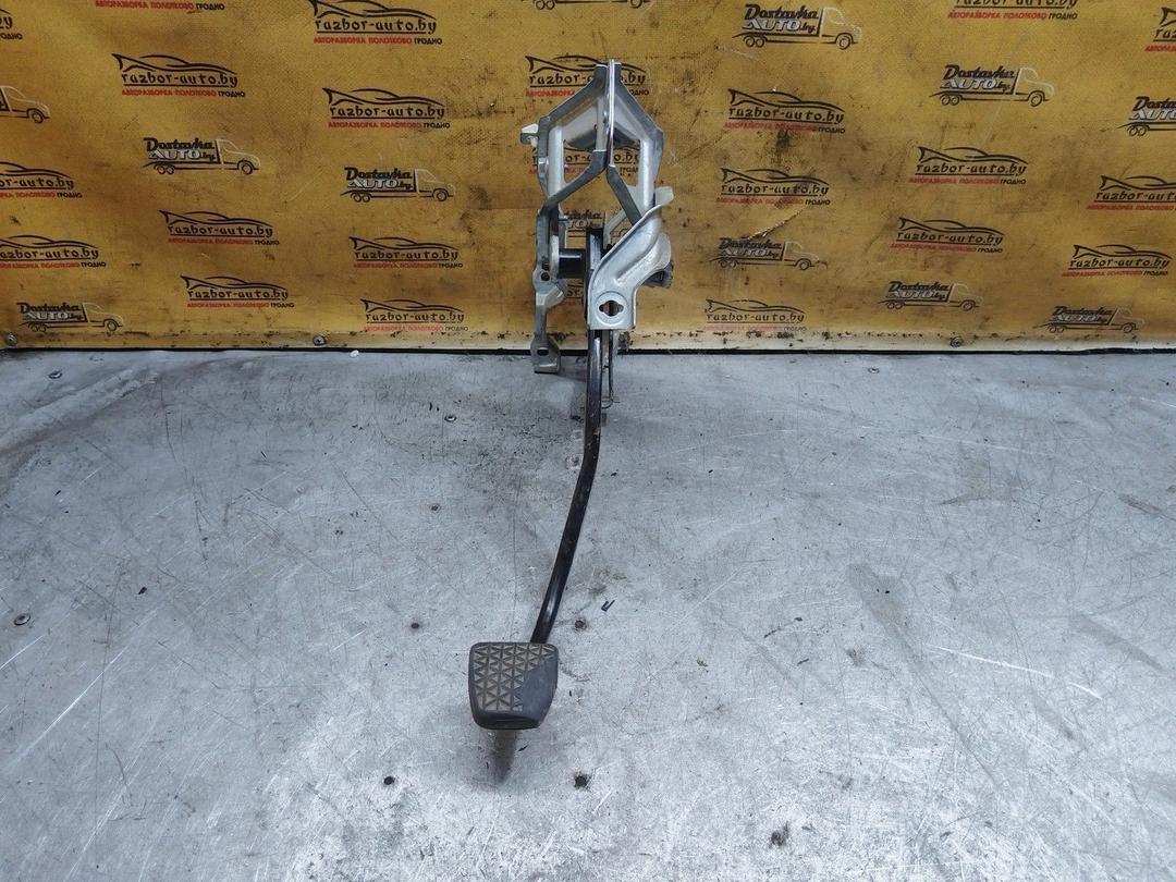 Педаль тормоза U8ASEJ Opel Zafira