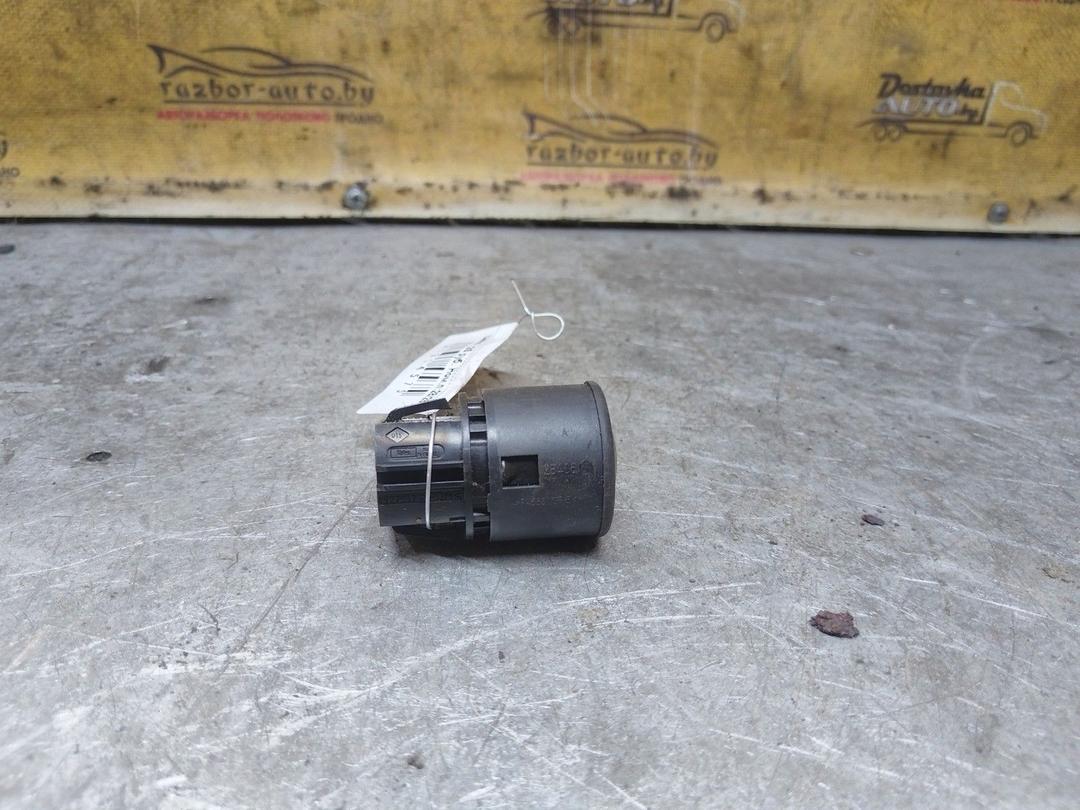 Кнопка запуска двигателя HOK3Y6 Renault Scenic