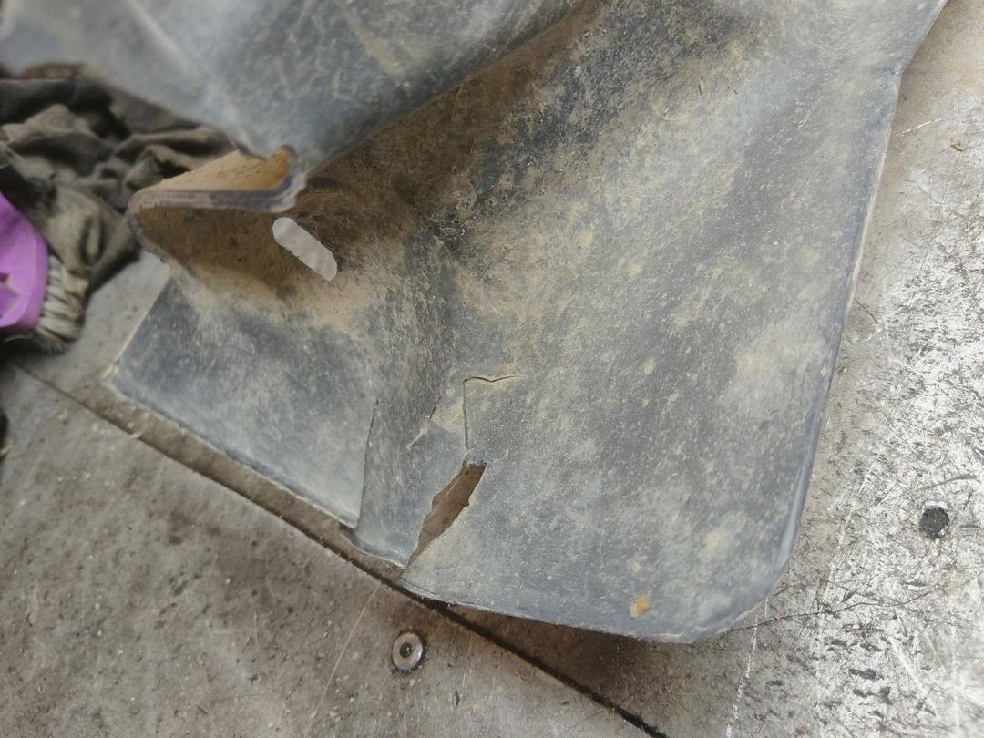 Защита арок задняя левая (подкрылок) ZNDRV3 Renault Espace купить с доставкой. Огромный выбор запчастей и марок авто. У нас есть практически все.