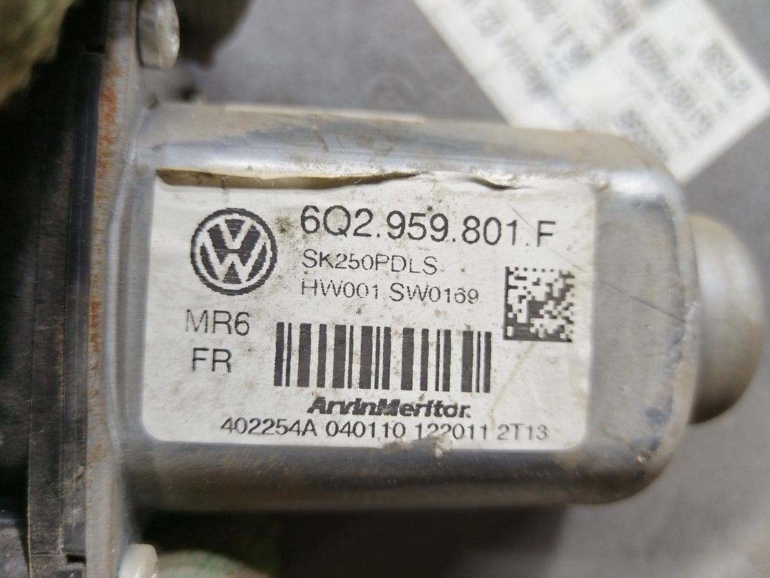 Стеклоподъемник электрический передний правый YHSMQ7 Skoda Fabia купить с доставкой