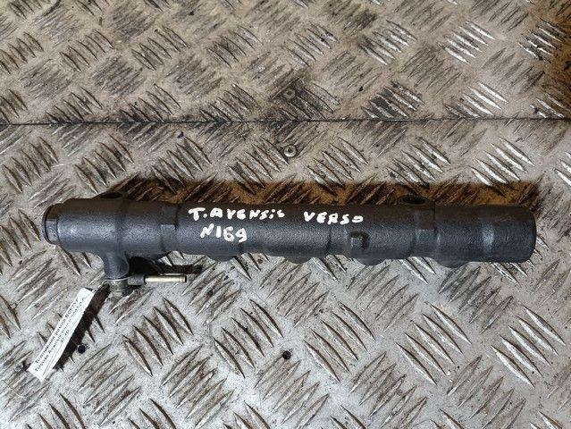 Топливная рампа BCF7YF Toyota Avensis Verso - Фото 1