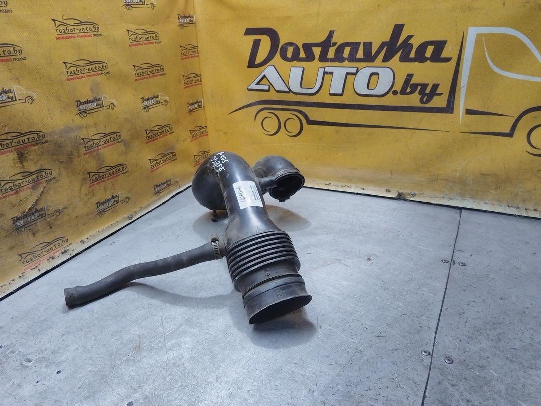 Патрубок воздушного фильтра WOKM6S Peugeot 405 - Фото 3