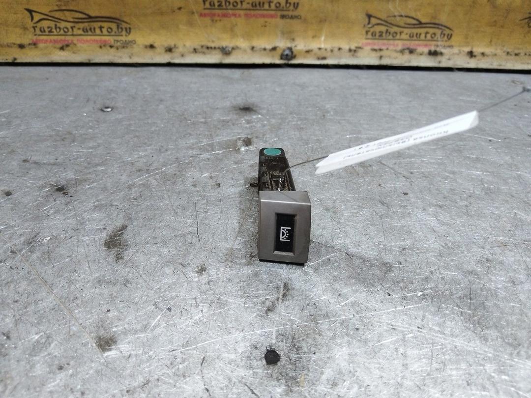 Кнопка (выключатель) O3BP5N Kia Carnival