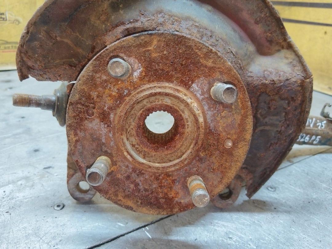 Кулак поворотный правый LIH05Z Rover 45 купить