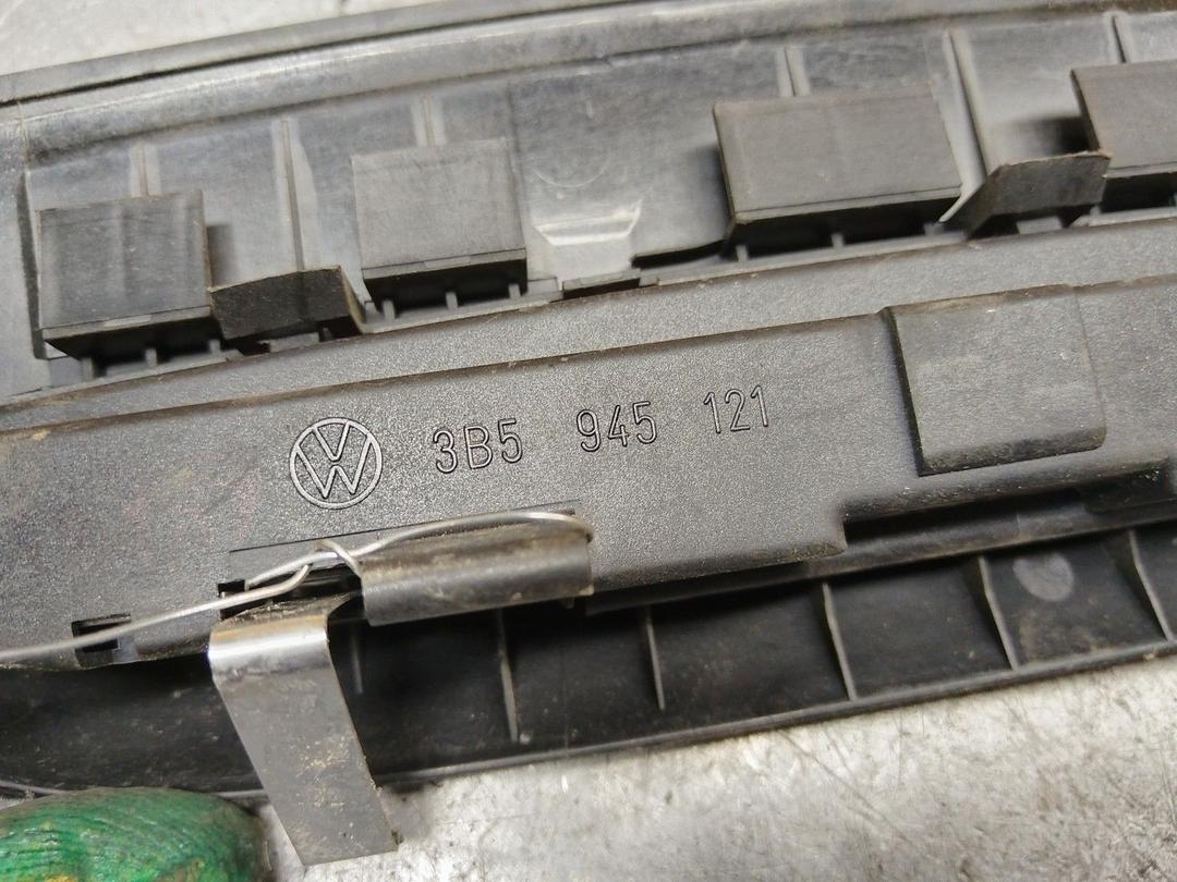 Стоп-сигнал AGT8AU Volkswagen Passat - Фото 4