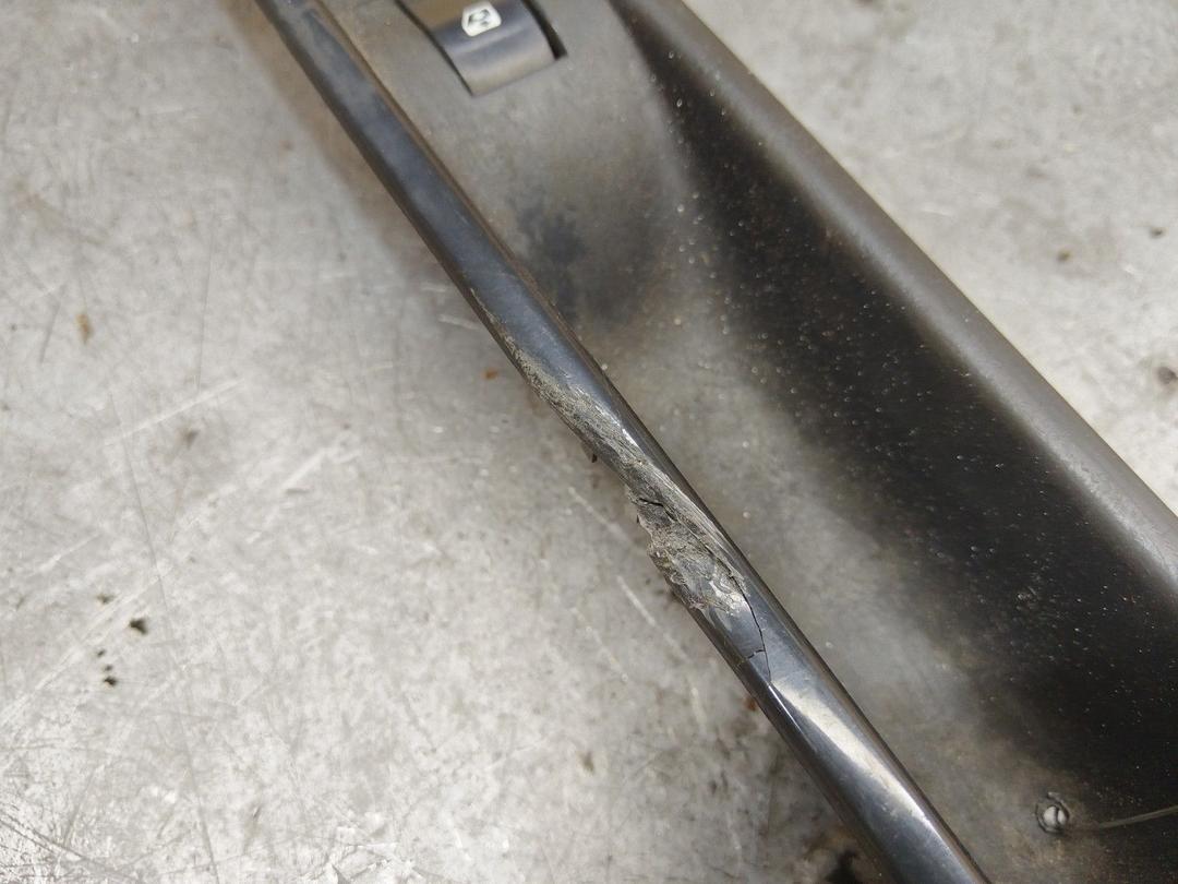 Кнопка стеклоподъемника переднего правого CBJ66T Renault Espace - Фото 2