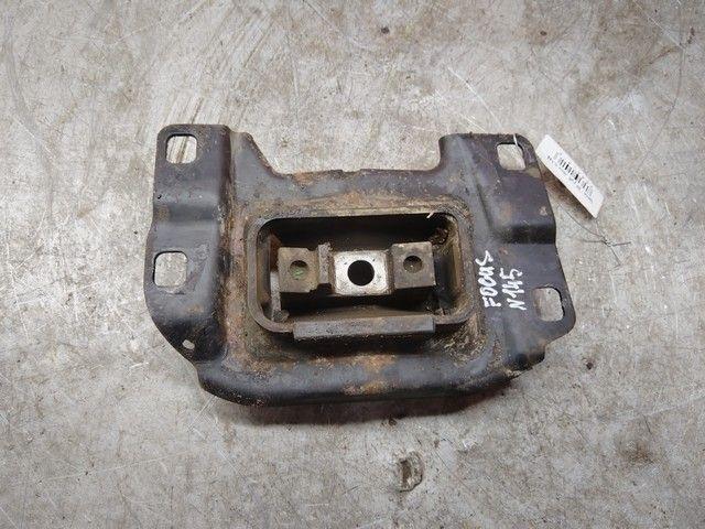 Подушка крепления КПП 7P3YEY Ford Focus - Фото 2