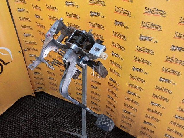 Узел педальный (блок педалей) DB329B Volkswagen Passat