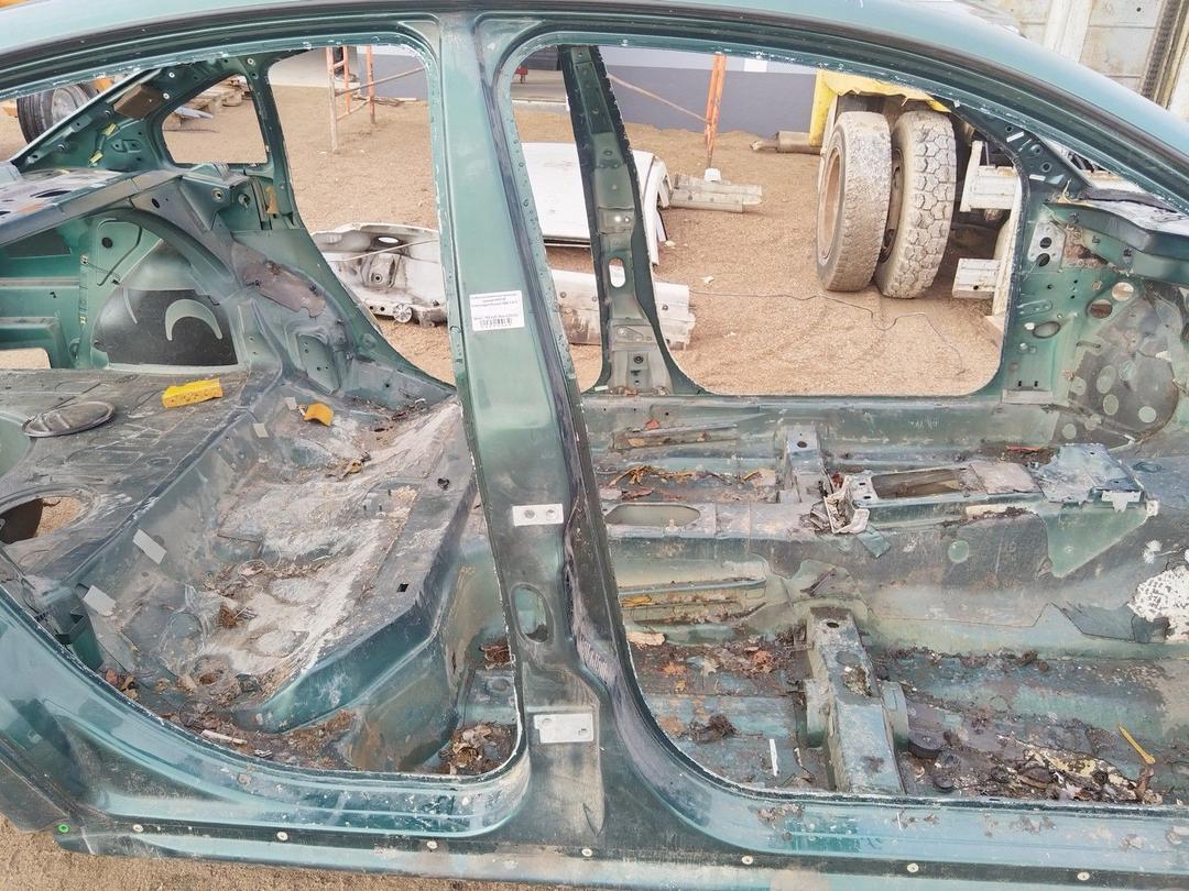 Стойка кузовная центральная правая HPP73F Volkswagen Passat купить