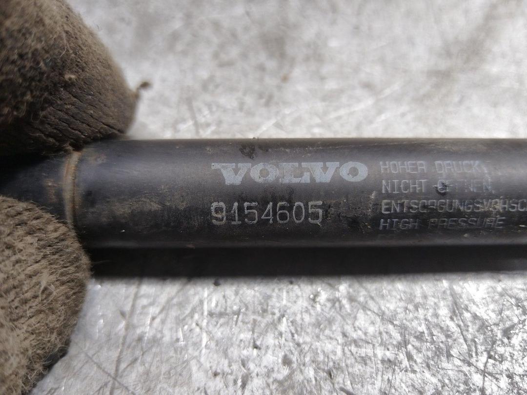 Амортизатор капота T5C4LT Volvo S60 купить на авторазборке