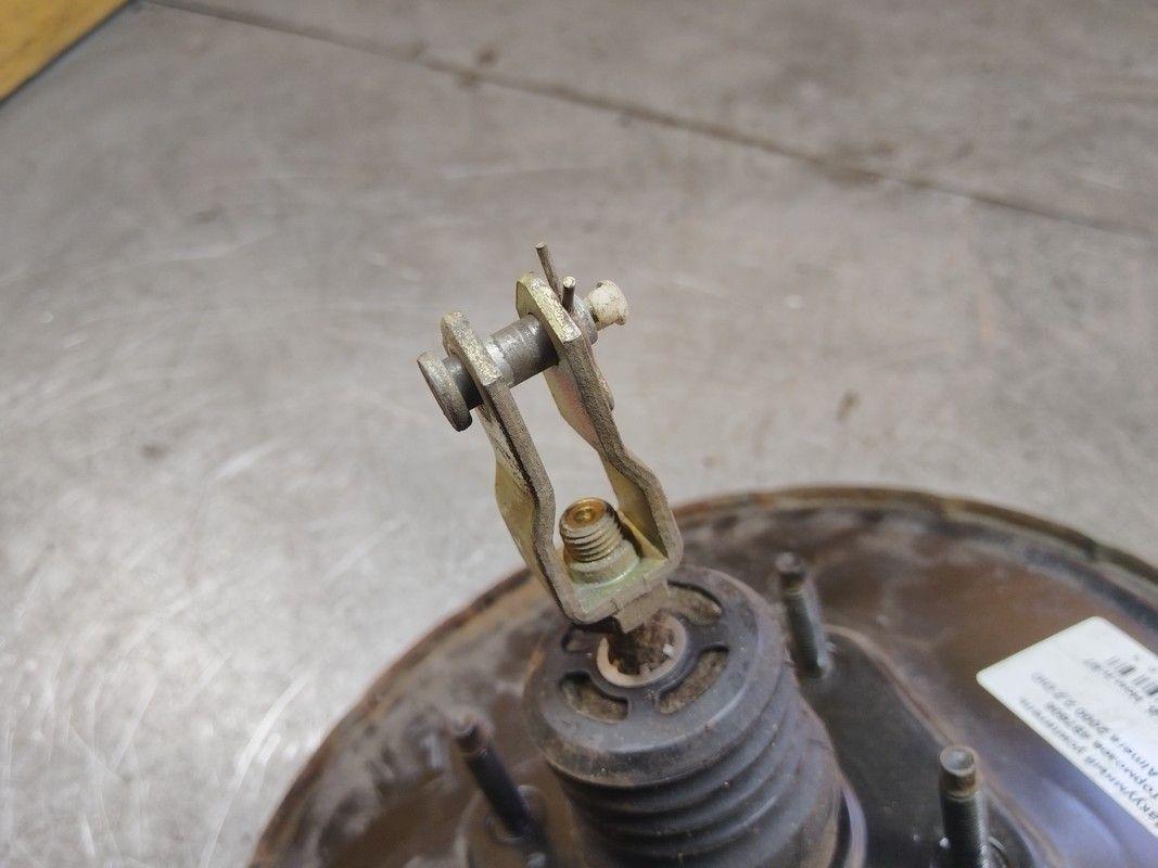 Вакуумный усилитель тормозов 497606 Nissan Almera купить на авторазборке