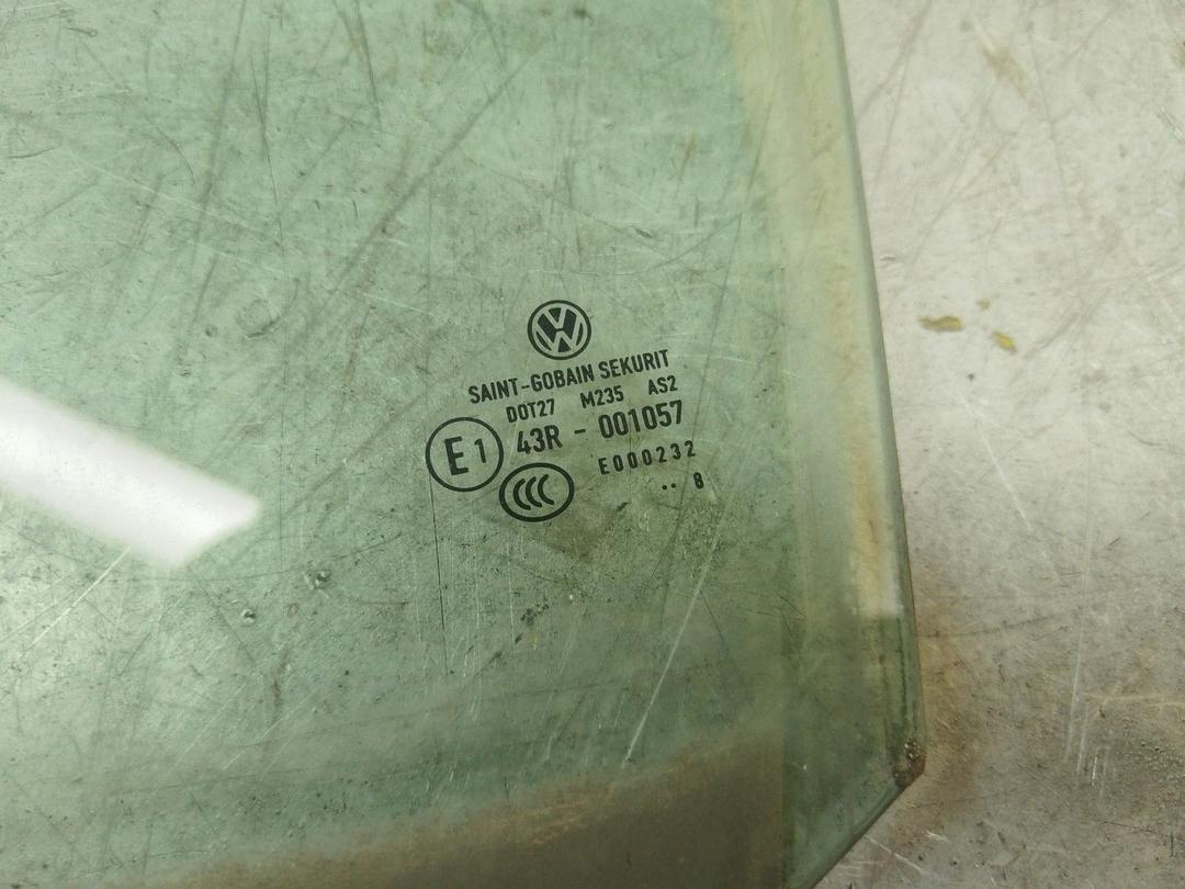 Стекло двери передней левой IAAWWC Volkswagen Caddy купить