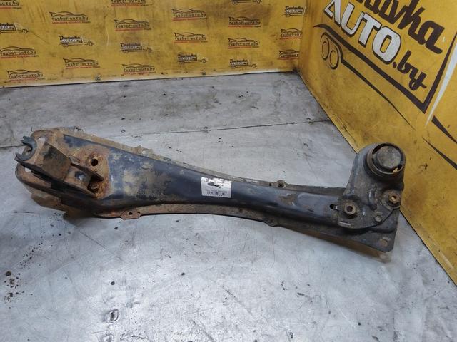 Балка под КПП 9K691I Toyota Avensis