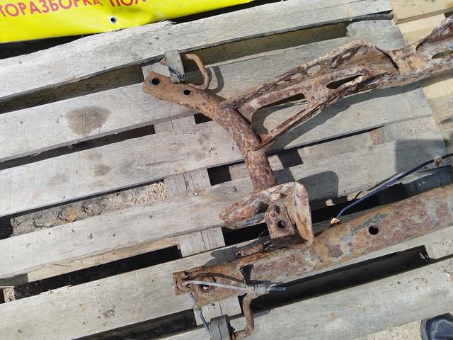 Балка подвески задняя EERBIP Seat Altea undefined