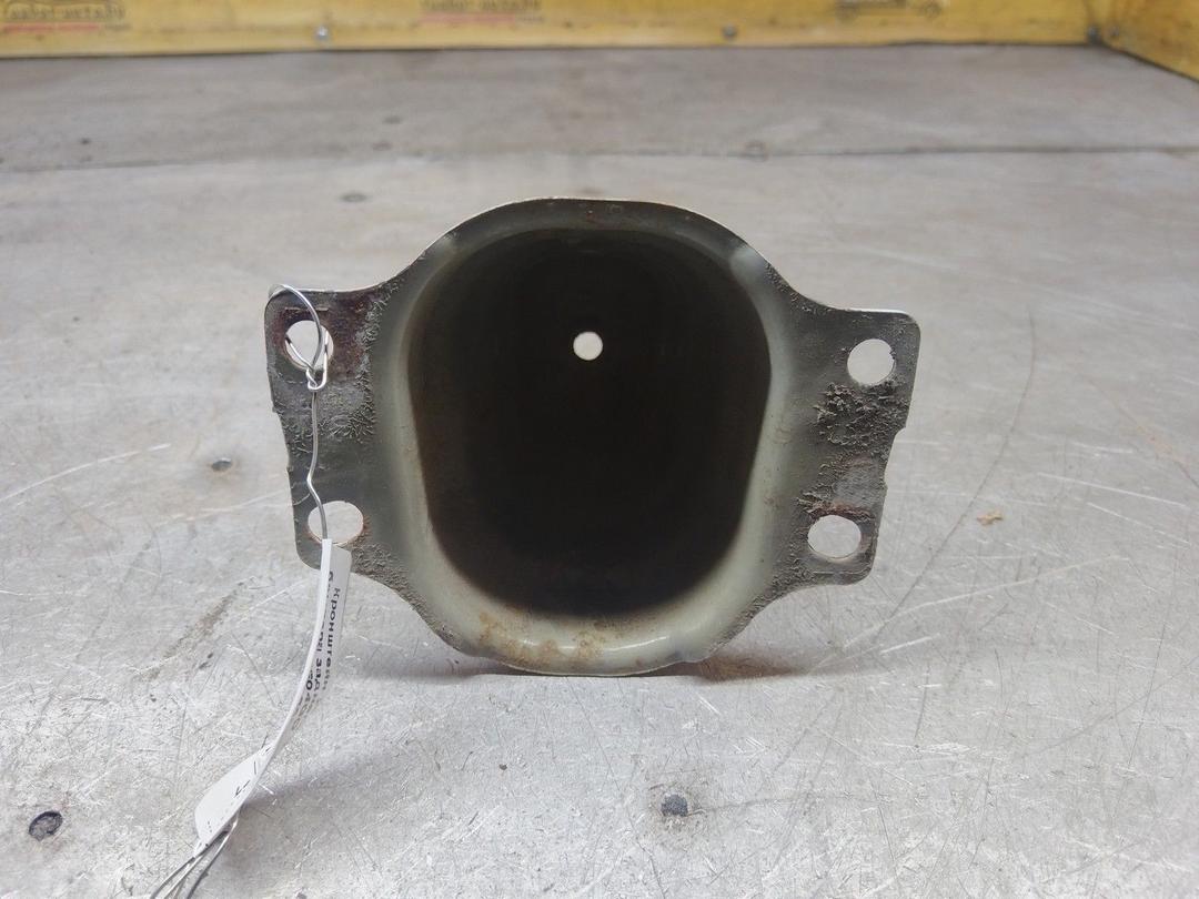 Кронштейн усилителя бампера заднего (домик) ZF04GO Nissan Note купить на авторазборке