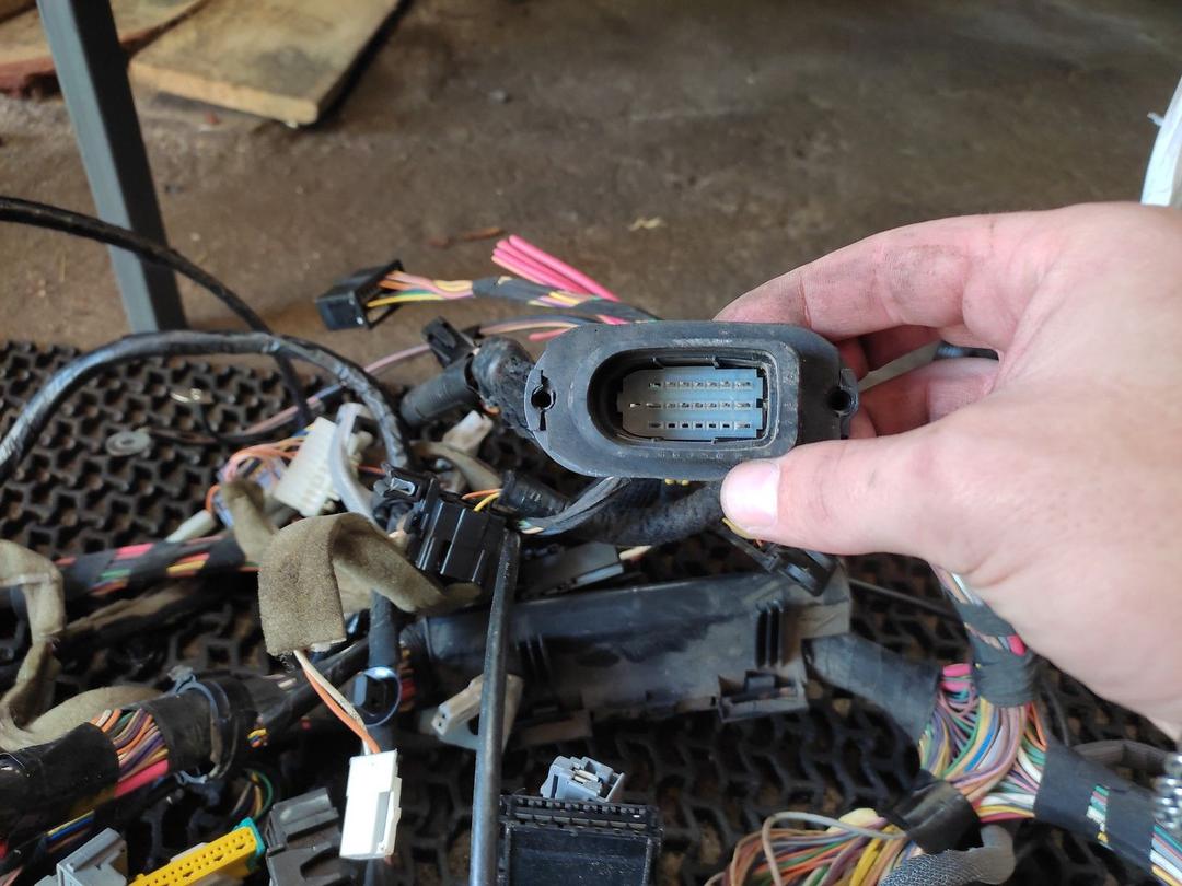 Проводка салона FBTWWM Renault Scenic undefined