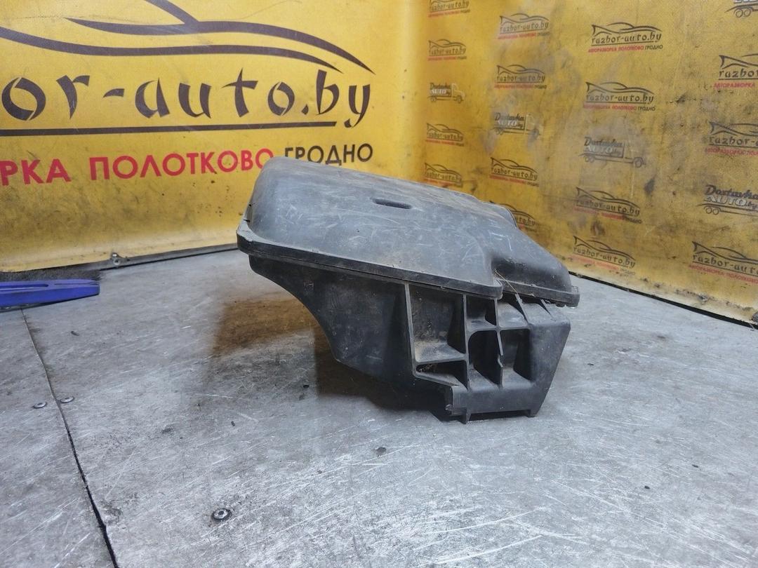 Корпус воздушного фильтра V1F565 Renault Laguna купить с доставкой