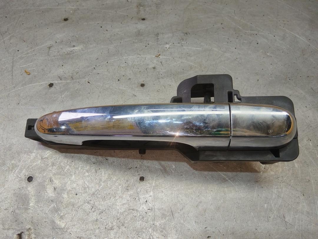 Ручка наружная задняя правая 4EHHQ0 Kia Sorento - Фото 1