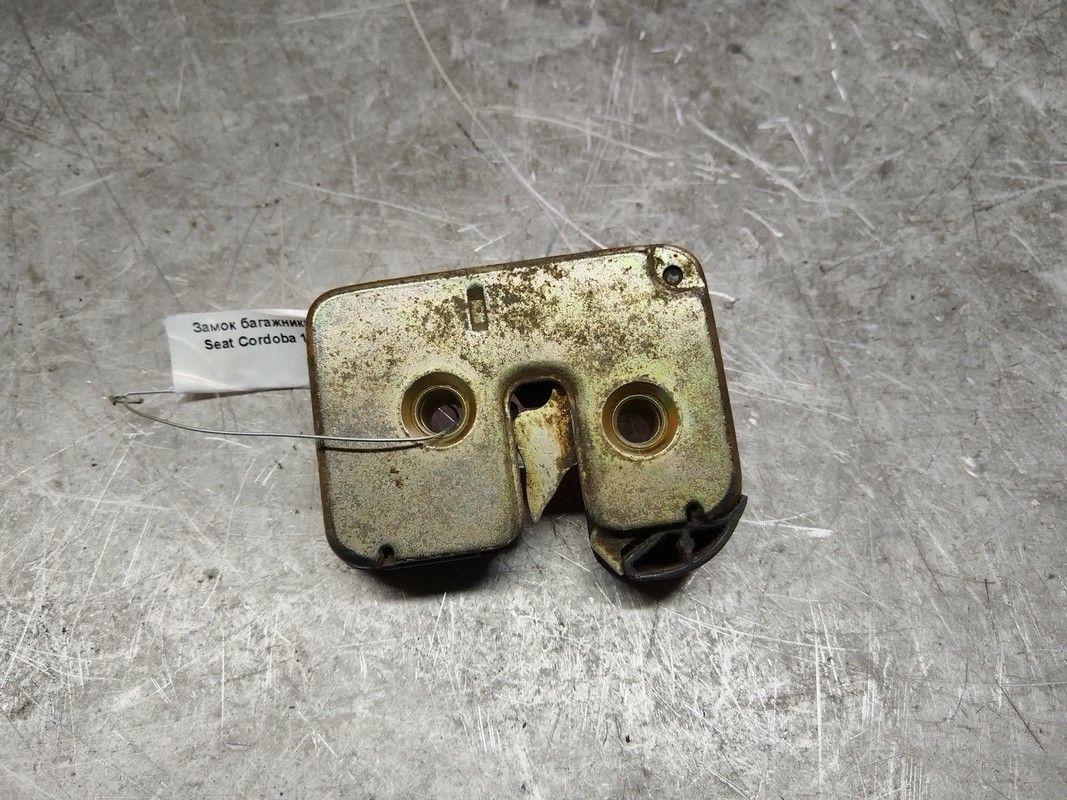 Замок багажника 2ET554 Seat Cordoba