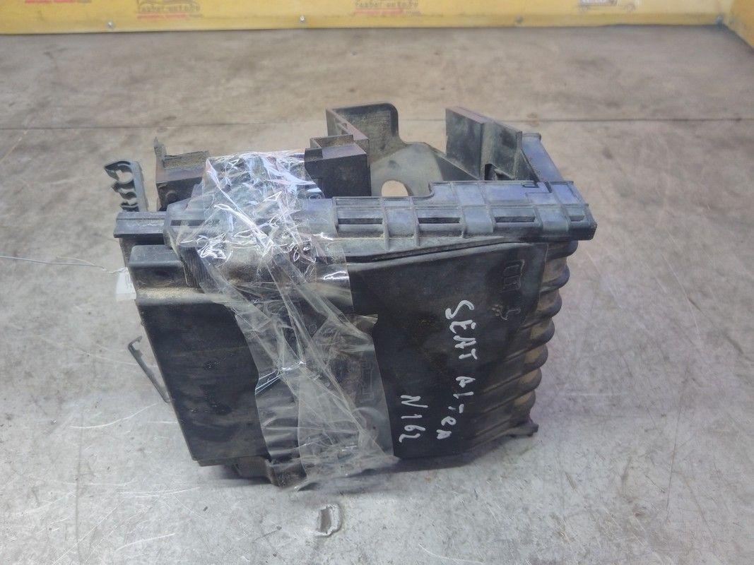 Короб предохранителей JCYON0 Seat Altea - Фото 3