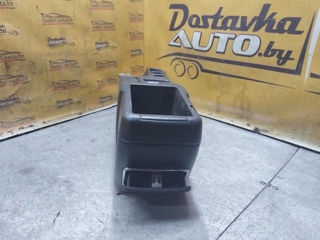 Консоль салона (центральная часть) 19NZ2B Mitsubishi Carisma undefined