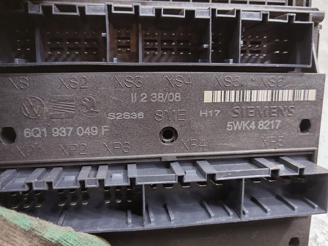 Блок комфорта J547J4 Volkswagen Polo купить