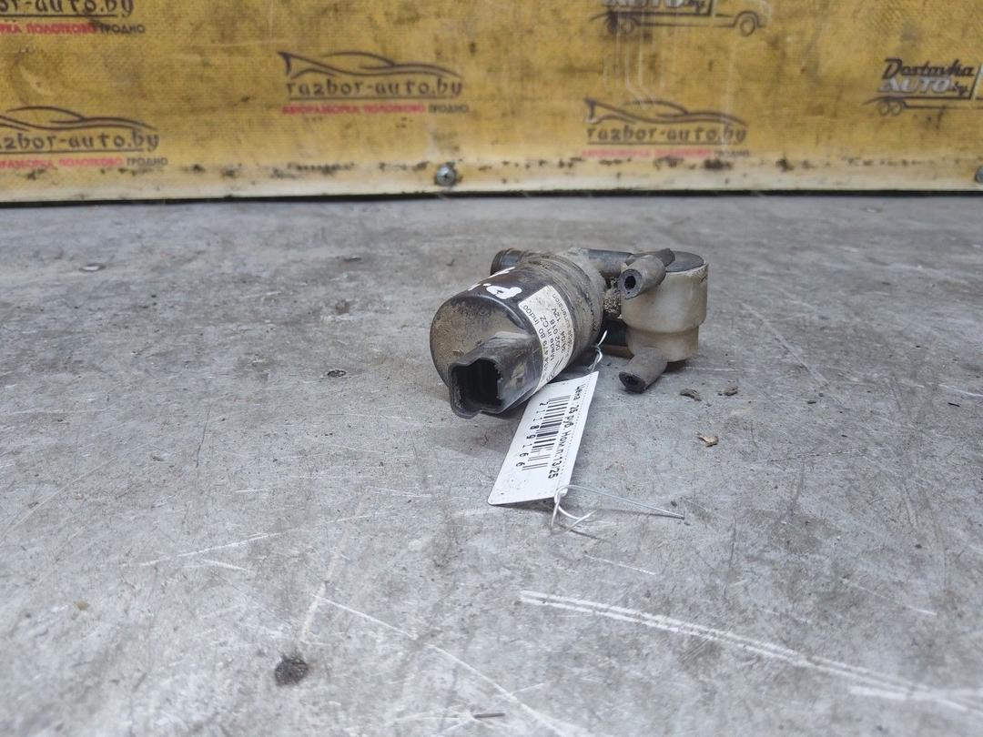 Насос (моторчик) омывателя стекла U9Y90T Peugeot 407 купить на авторазборке