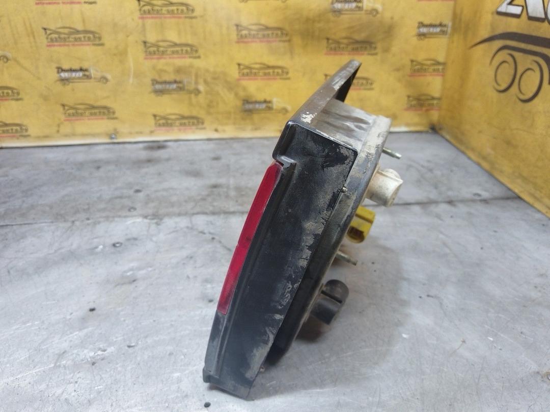 Фонарь крышки багажника правый CIW8P6 Peugeot 806 купить