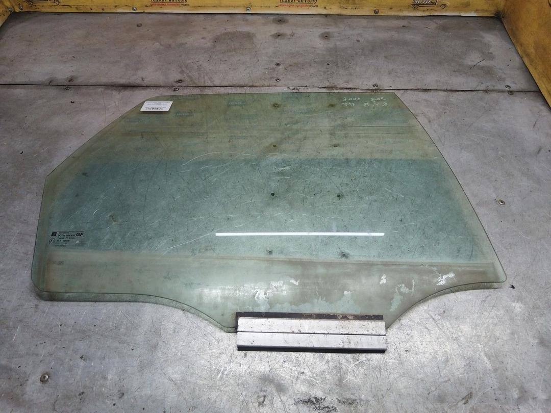 Стекло двери задней правой MVZT8H Opel Vectra - Фото 1