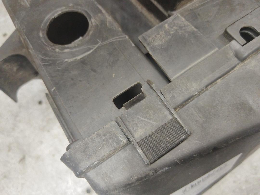 Короб предохранителей Z1QE58 Citroen Xsara Picasso купить