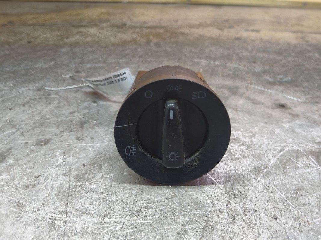 Переключатель света D366J4 Volkswagen Golf