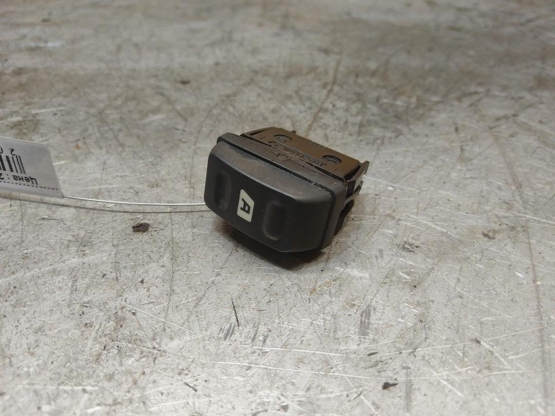 Кнопка стеклоподъемника переднего левого 2VCGGD Citroen Xsara Picasso