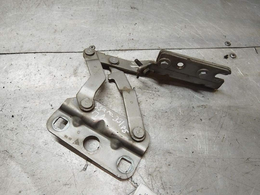 Петля капота левая 5Y5CHW Citroen Xsara