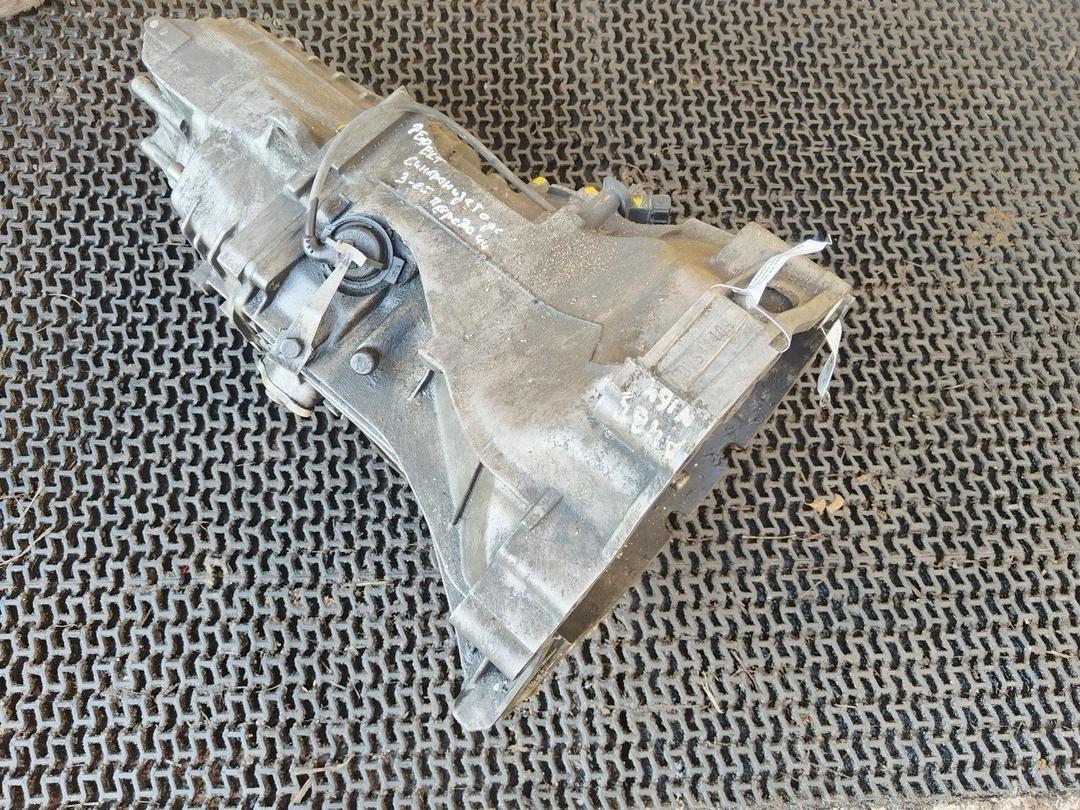 КПП механическая (МКПП) 5-ступенчатая 2JJ8YV Audi A4