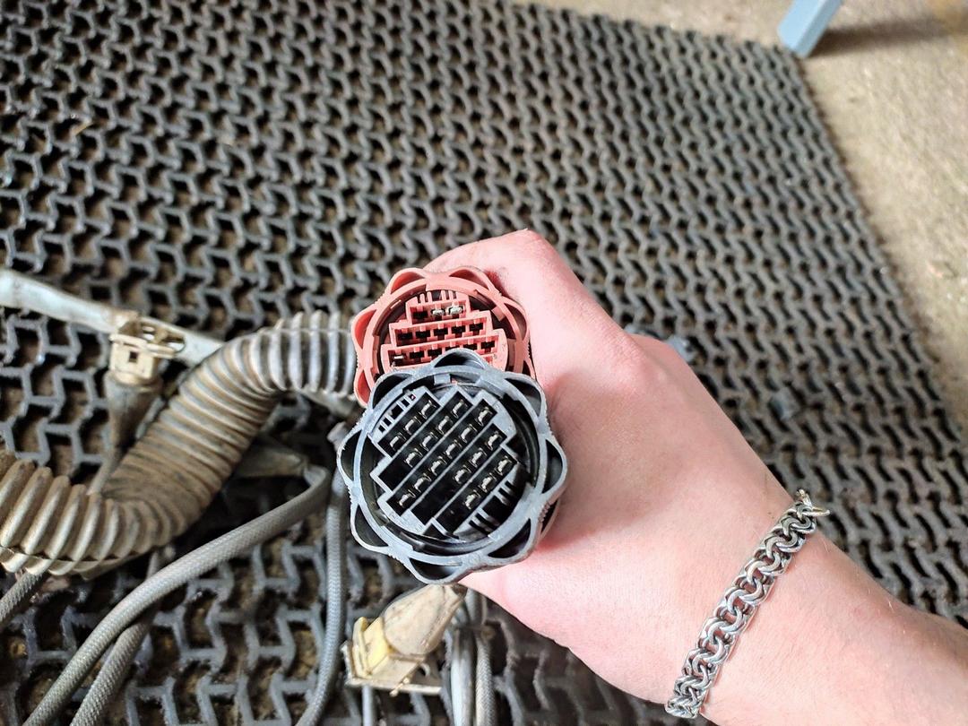 Проводка двигателя RZJ794 Peugeot Expert купить с доставкой. Огромный выбор запчастей и марок авто. У нас есть практически все.