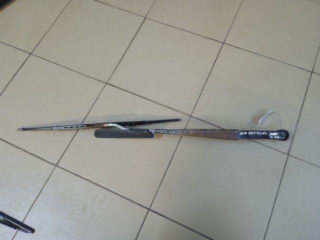 Щеткодержатель (поводок стеклоочистителя, дворник) T28A0R Kia Carnival - Фото 4