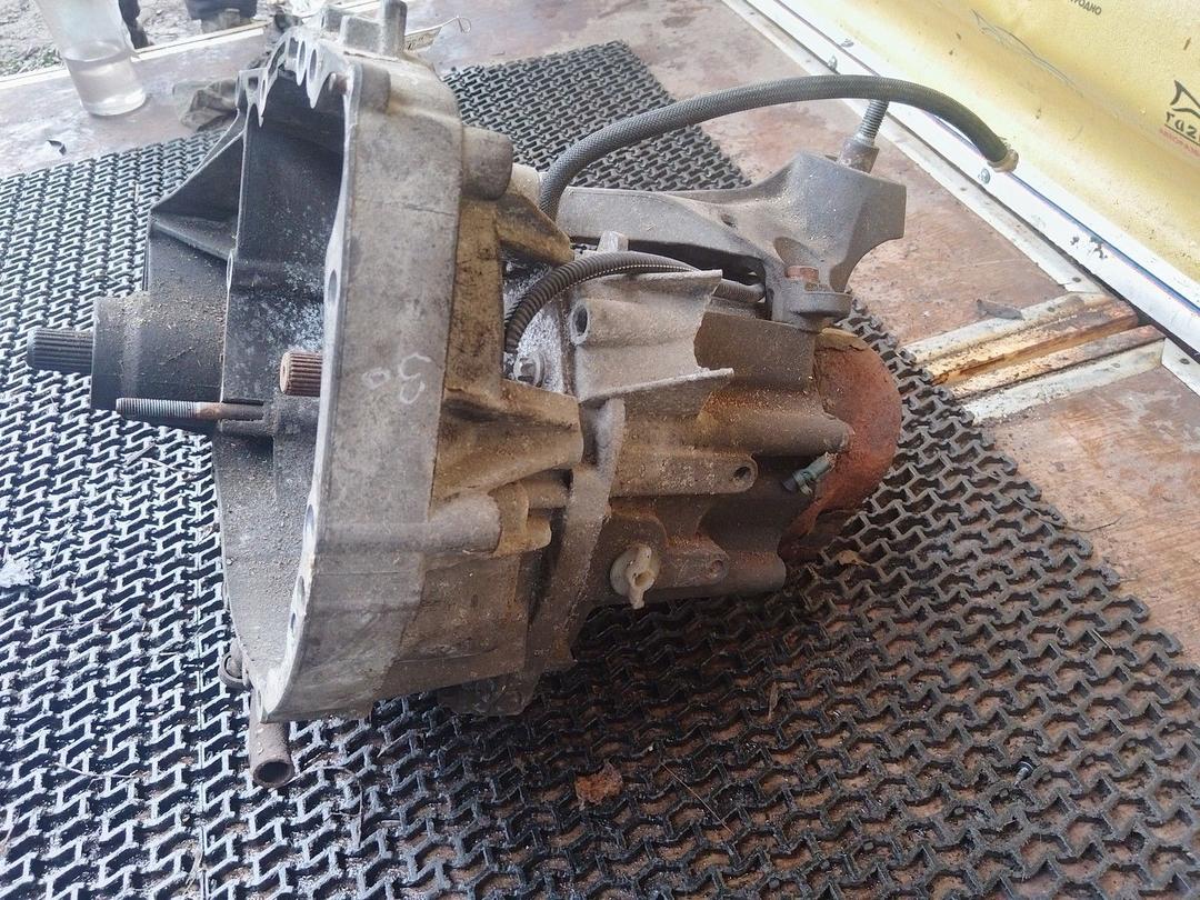 КПП механическая (МКПП) 5-ступенчатая QWOW32 Renault Twingo купить с доставкой