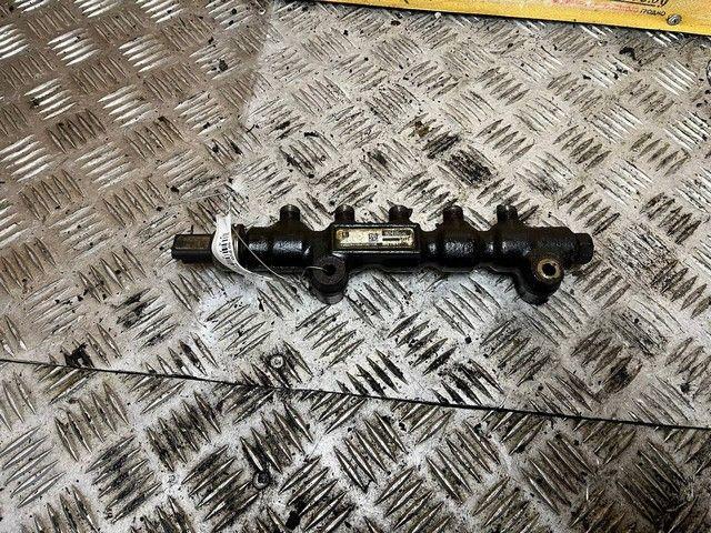 Топливная рампа G9OUDC Peugeot 206 купить