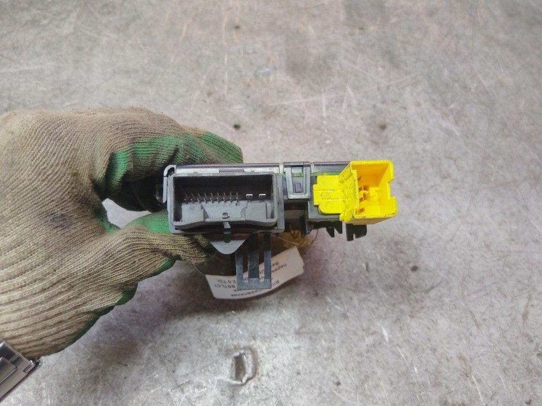 Блок управления подрулевыми переключателями SSTLCT Seat Altea купить