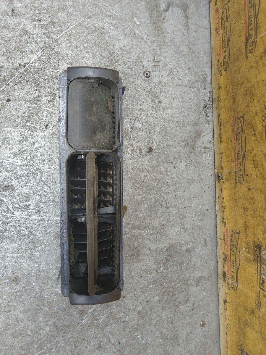 Дефлектор обдува салона 01O07R Audi A4 - Фото 4