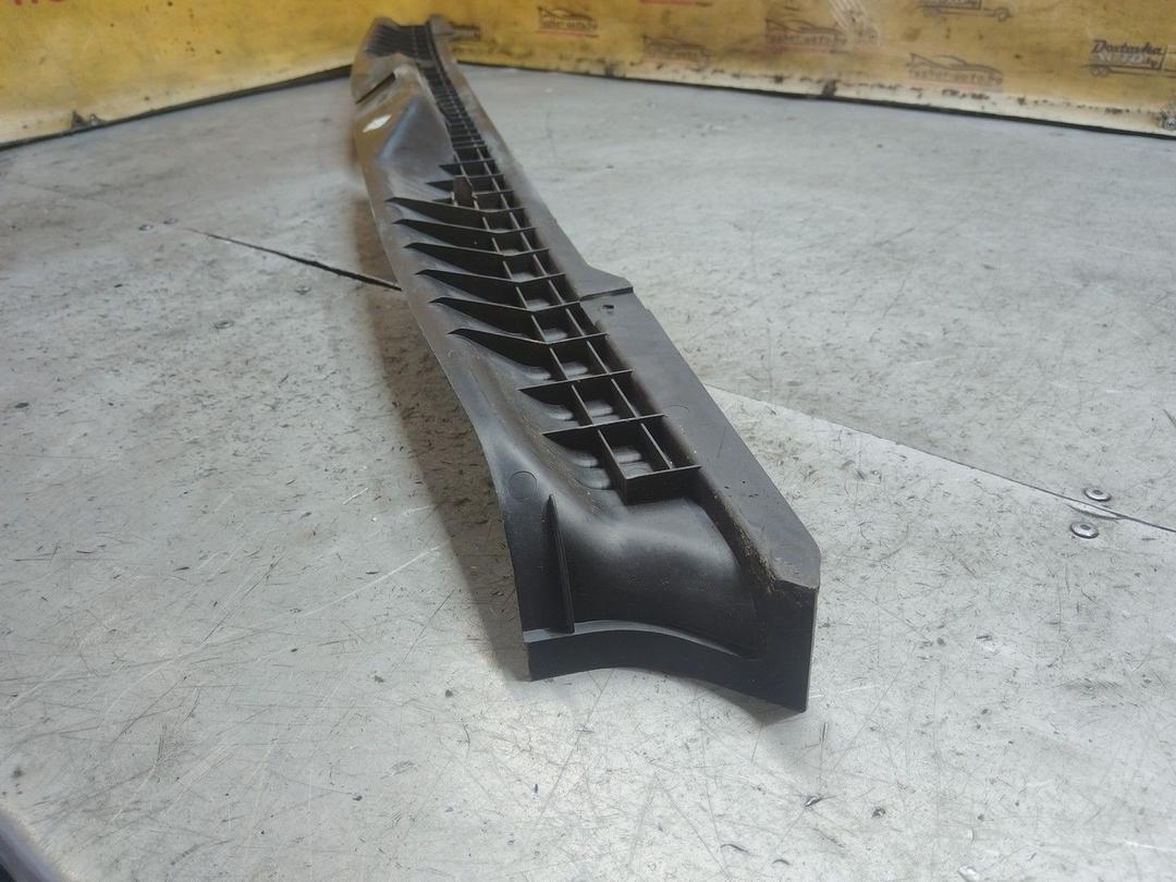 Накладка замка багажника YW9R1Z Ford Mondeo - Фото 4