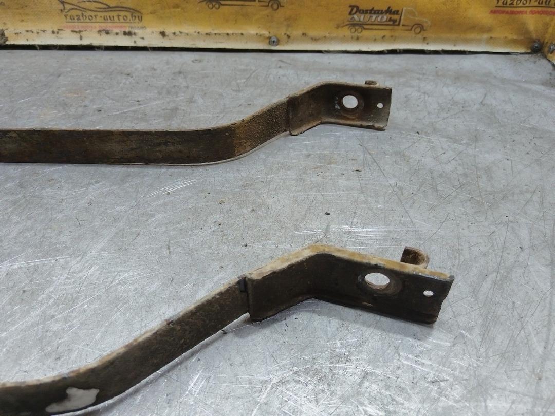 Крепление топливного бака 6KC9ZX Mitsubishi Carisma купить в магазине запчастей бу